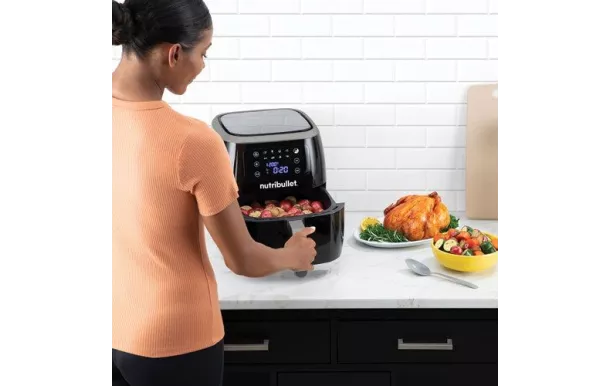 NUTRIBULLET Friteuse à air chaud 1.4 kg - XXL Digital Air Fryer - NBA071B