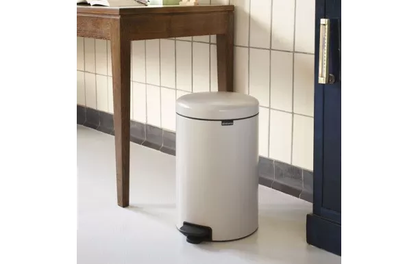 BRABANTIA Poubelle à pédale 20 L Soft Beige - New Icon