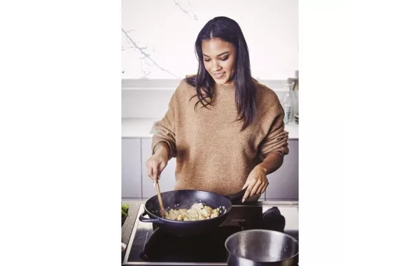 BEKA ENERGY POELE WOK 30 CM FONTE ALU CERAMIQUE 101699