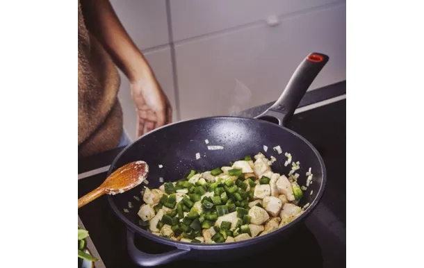 BEKA ENERGY POELE WOK 30 CM FONTE ALU CERAMIQUE 101699