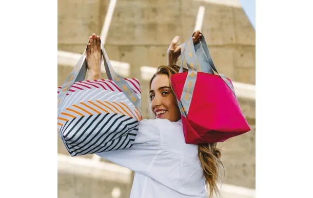 IRIS TOTE SAC A LUNCH ON THE GO 3,7 L FUCHSIA FLUO 9032-TF