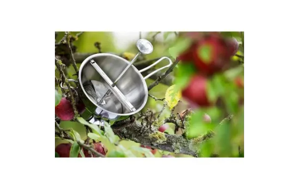 GEFU PASSE LEGUME 20CM INOX + 2GRILLES FLOTTE LOTT 24200