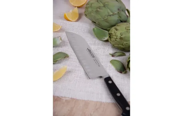 ARCOS Couteau Santoku alvéolé 18 cm - Opera