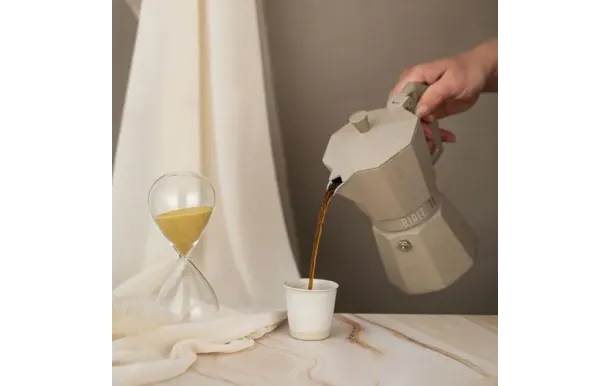 Cafetière Italienne Bialetti Moka Exclusive 6 Tasses Sable du Désert