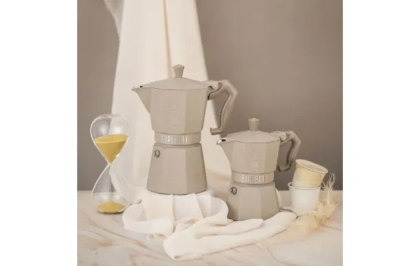 Cafetière Italienne Bialetti Moka Exclusive 6 Tasses Sable du Désert