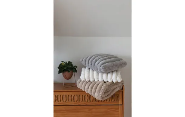 VIVARAISE - Jeté de lit Alice Neige 180 x 260