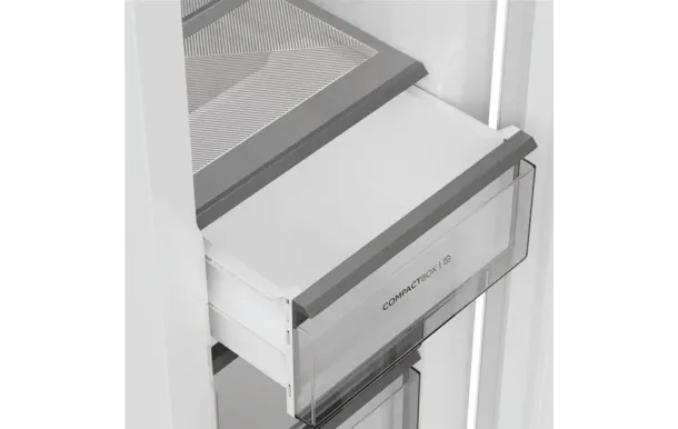 HAIER Congélateur armoire 276 L No Frost H4F272WEH1