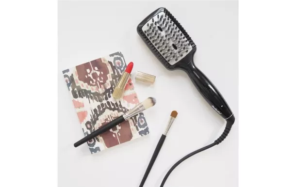 BABYLISS Brosse chauffante lissante Babyliss Paris - Styler - HSB101E