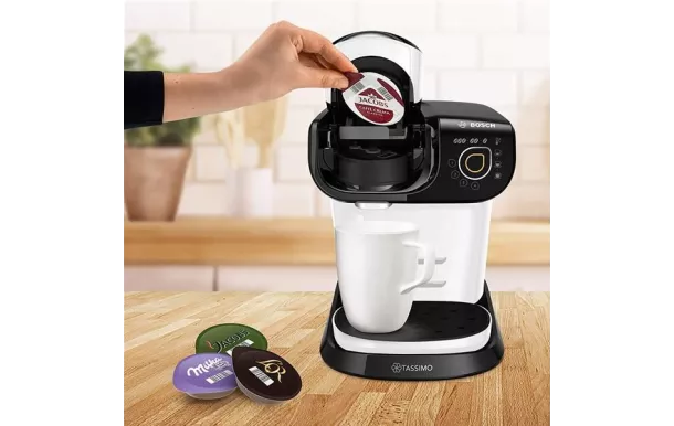 BOSCH Cafetière multi-boissons - Tassimo My Way - TAS6504 avis moins cher