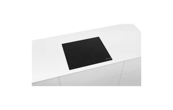 BOSCH Table de cuisson vitrocéramique 4 foyers - PKE611FN8E