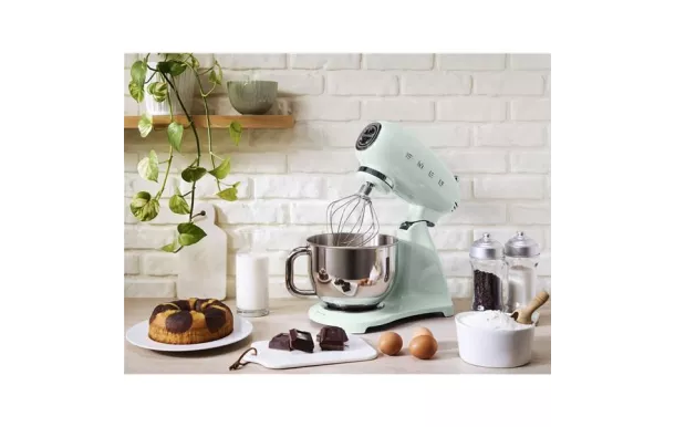 SMEG Robot sur socle 4.8 L Vert d'eau Années 50 - SMF03PGEU