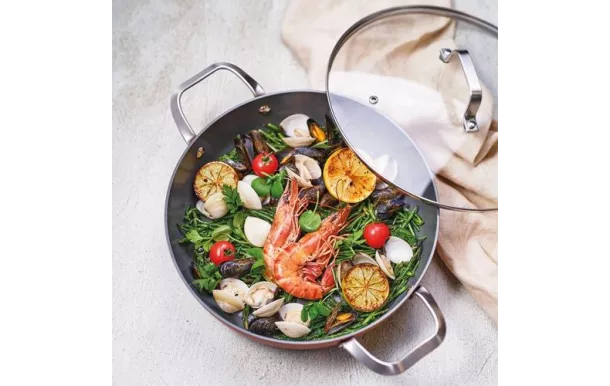 COSY & TRENDY Sauteuse 28 cm 2 anses + couvercle - Cerapro Terracotta