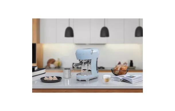 SMEG Machine Expresso Bleu Azur Années 50 - ECF02PBEU